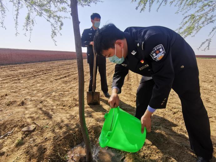 学习党史悟思想 紧贴群众办实事