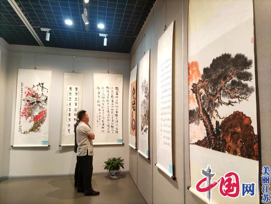 庆祝建党100周年书画篆刻作品展在南京举行