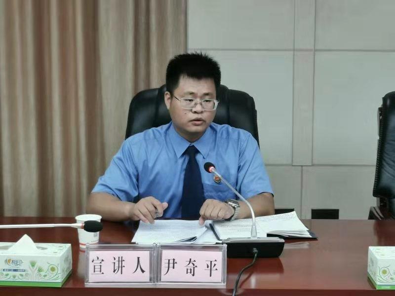 攸县检察院副检察长尹奇平宣讲防止干预司法“三个规定”