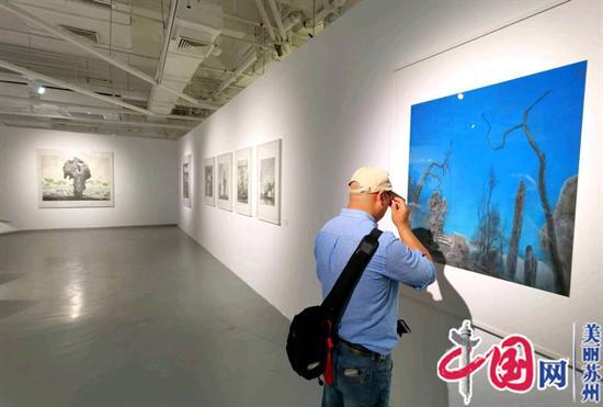 “心帆飞扬——杨明义的江河湖海艺术回顾展”开幕
