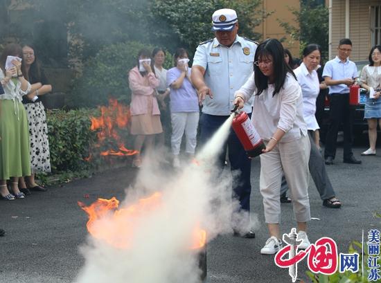 江苏泰兴：防患未“燃”筑牢安全防线