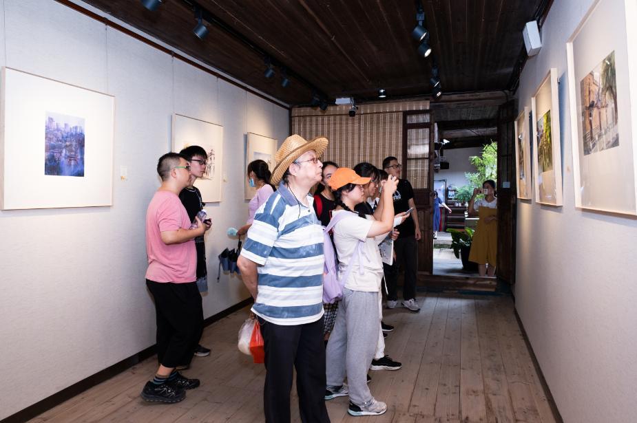 福州市美术馆开展迎世遗上下杭·金银里水彩写生作品展