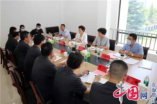 兴化市委常委、政法委书记李蓓视察兴化法院工作