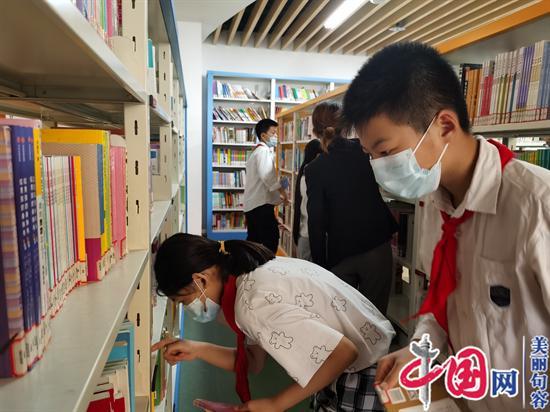 句容：崇明小学假日小队“志愿服务活动”走进图书馆