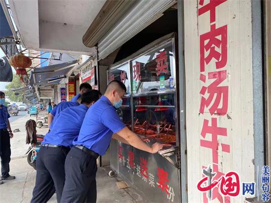 句容城管局持续开展国庆节前市容环境整治工作