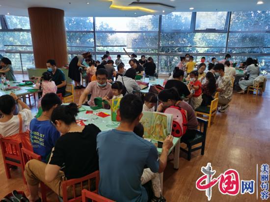 句容市图书馆举办“我爱你，中国”——国庆节手工背包DIY活动