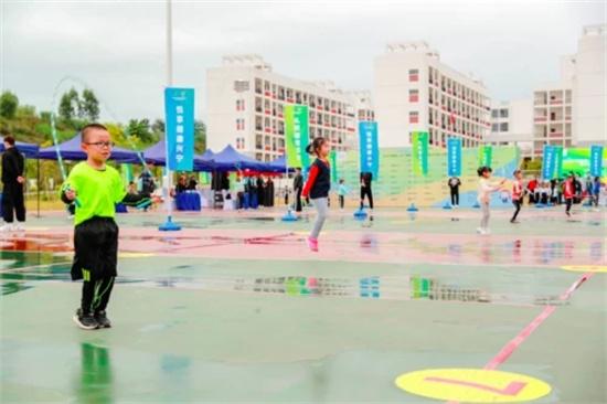“绳”采飞扬 2021年“奔跑吧·少年”儿童青少年主题健身活动暨兴宁区青少年跳绳大赛举行