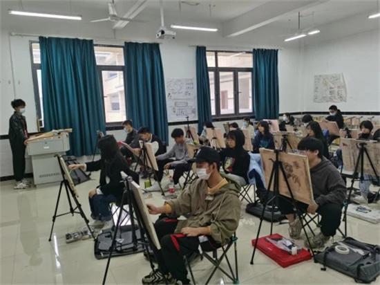 2022届江西省美术与设计学类模拟测试在江西工商职业技术学院举行