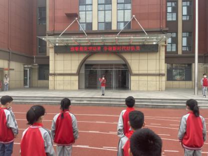枣庄市市中区君山路小学开展“五一”劳动节主题教育活动