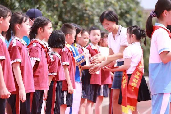 佛山市南海区狮山镇联和吴汉小学举行庆祝“六一”儿童节文艺汇演