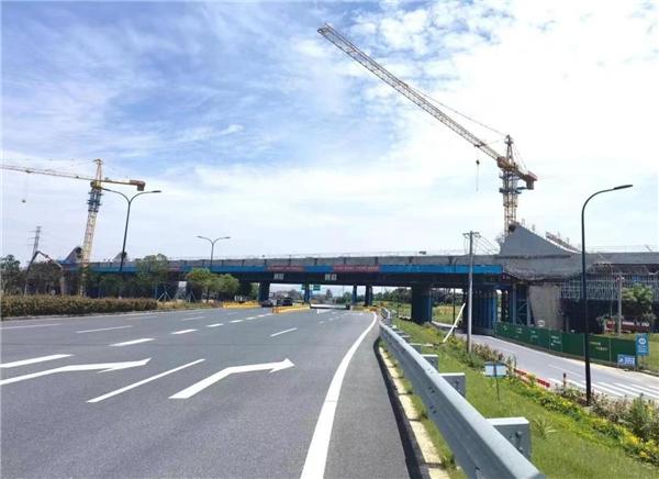 杭温铁路最大跨度168米系杆拱系梁 顺利浇筑完成