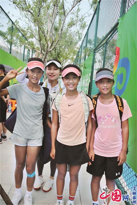 泰州队获省运会青少年部网球赛团体金牌