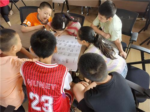 成都市新津区兴义镇社工站扎实开展“未成年人保护伞”儿童互助支持小组