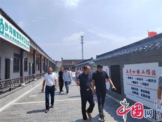 兴化市戴南镇：现场考察找差距 创新方法强整治