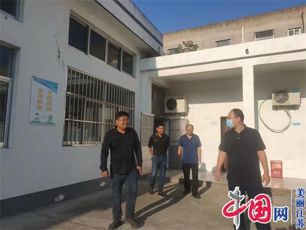 护航师生每一餐——江苏省灌南县百禄镇开展中心小学食堂安全检查工作