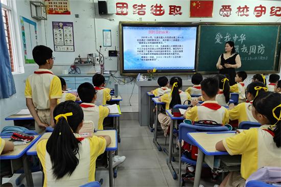 莆田市实验小学国防教育从娃娃抓起让爱国拥军的种子在校园生根发芽