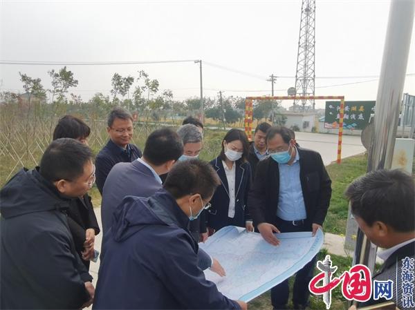 江苏省生态环境厅领导到兴化市大营镇督查国考断面水质