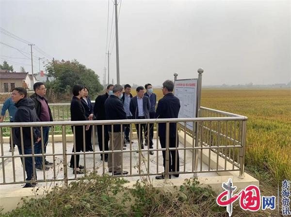 江苏省生态环境厅领导到兴化市大营镇督查国考断面水质