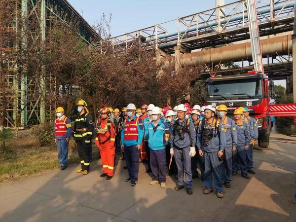 上海宝冶梅钢原料改造项目开展煤气中毒、火灾应急预案综合演练