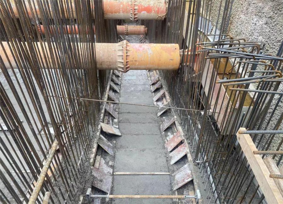 深圳地铁13号线共建工程应罗区间二阶段主体结构封底