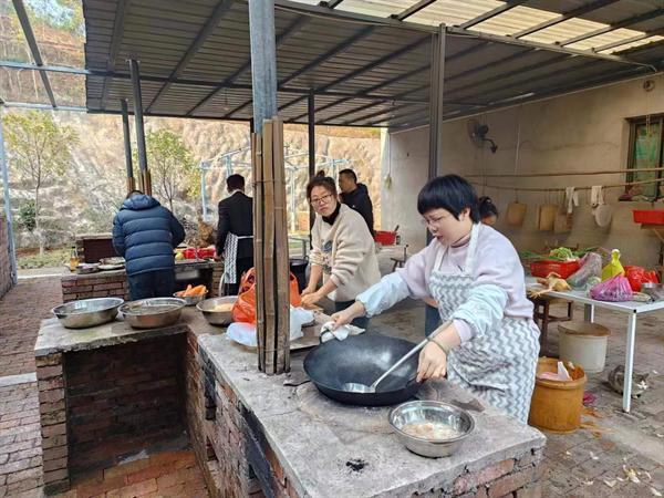 雁峰区审计局工会举办“传本土美食，助乡村振兴”厨艺大比拼活动