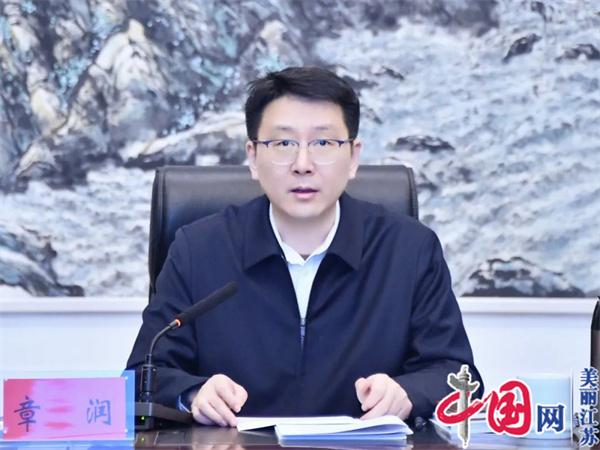 淮安市法院党组理论学习中心组传达学习习近平总书记近期重要讲话精神