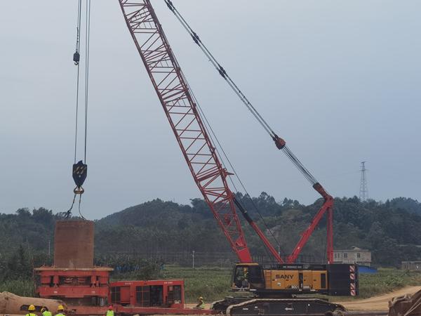 南玉珠高速公路定川江超长桩基顺利浇筑