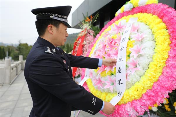 缅怀英烈 追思英雄 宁波机场站组织开展清明祭扫活动