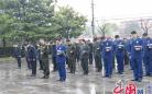兴化市人武部、消防大队、市退役军人事务局联合开展“清明祭英烈”活动