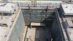 十七冶响水县人民医院项目完成门诊楼钢结构主钢梁吊装
