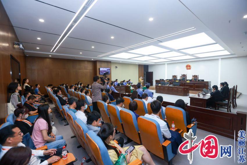 强党性 建新功 最高院第三巡回法庭“法治护航 伴你成长”青少年法治开放日活动在南京举行