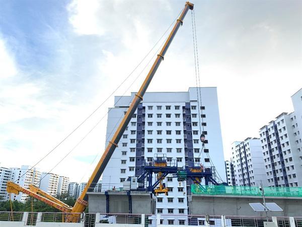 中交新加坡裕廊区域线J106项目完成首次桥面吊转运