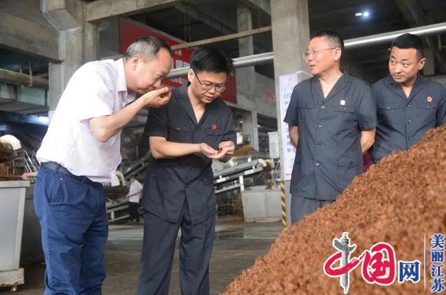 淮安中院党组副书记、副院长韩俊走访食品行业重点企业