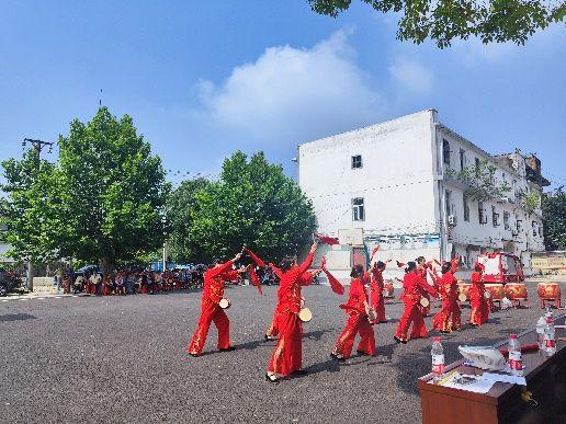 中建三局武汉北六环项目与黄陂区街道联建共建庆端午