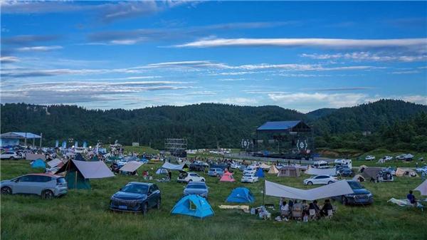 第14届仙女山国际露营音乐季正式开幕
