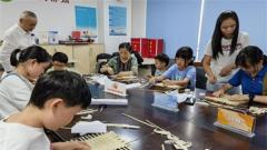 苏州工业园区金鸡湖街道各社区邀请青少年争做非遗文化“体验官”