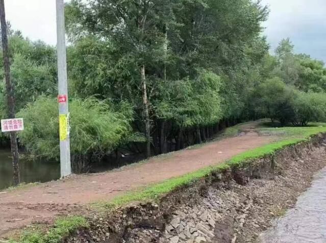 国网突泉县供电公司：开展汛期雨后线路设备特巡工作