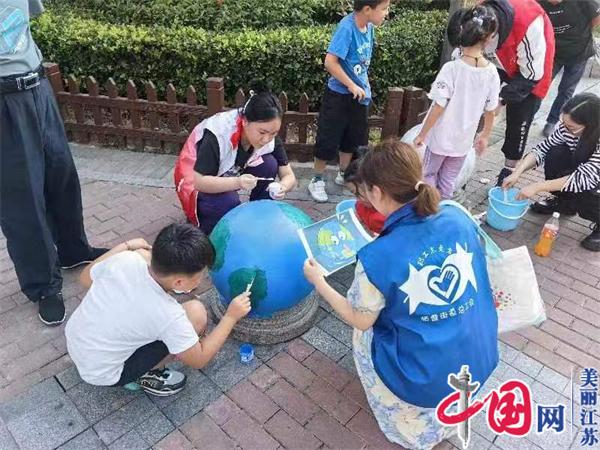 南京石埠桥社区：画笔装点社区 共迎新生启航