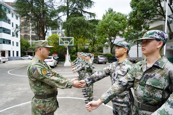 军营铸热血青春赴使命——桂东县2023年下半年预定新兵役前教育进行时