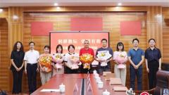 苏州黄埭镇领导走访慰问一线教师和教育工作者