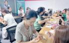 中荷人寿山东省分公司举办珍珠饰品DIY蜜丝会体验活动