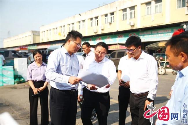 泰州华港镇党政代表团来兴化安丰镇考察河蟹产业发展