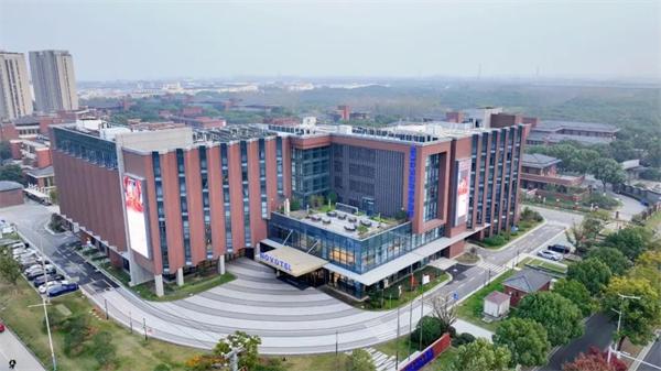 苏州环秀湖诺富特酒店正式开业