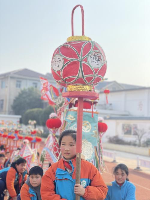 这个元旦 亭阁花灯“闹”玉小