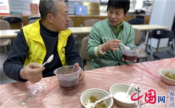 苏州工业园区朗科社区开展“腊八粥香满社区 共度佳节好时光”活动