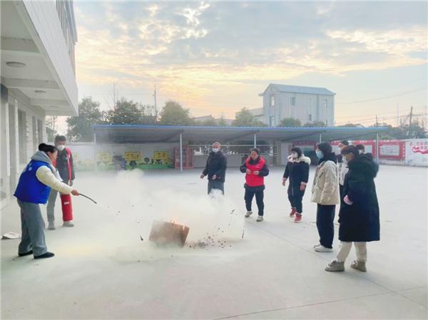 南通市西亭镇华芦村：凝聚网格力量 筑牢安全防护网