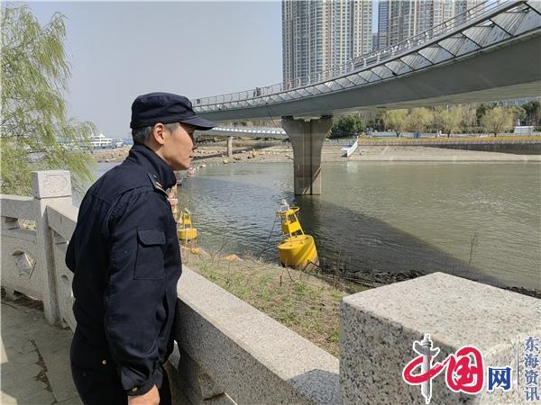 保护长江生态多样性 南京鼓楼城管护航“绒螯蟹宝宝”回家