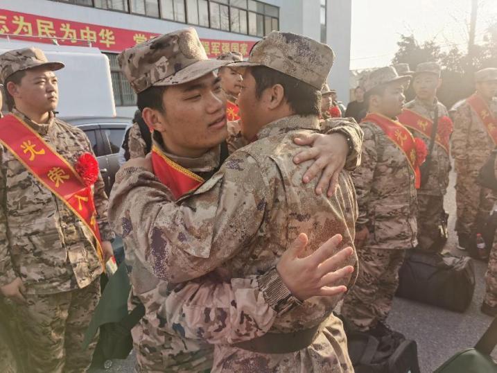 要去就去最艰苦 当兵就要当兵王——通州区东社镇欢送新兵入伍