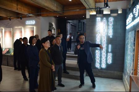 雅安市领导一行到访重庆初好实业集团
