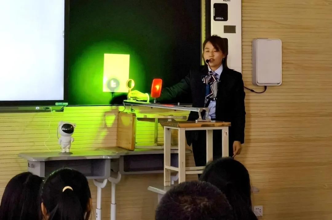陕西省初级中学教育教学改革发展共同体第五届研讨会在铜川市第一中学举办